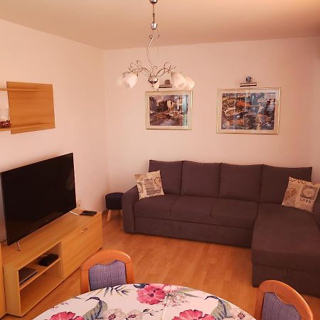Risika Apartmani エクステリア 写真