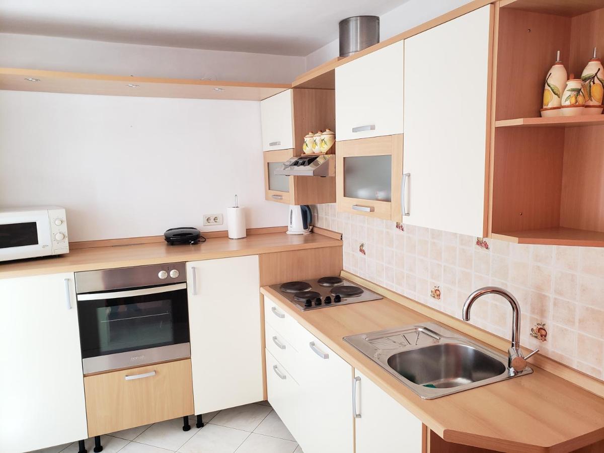 Risika Apartmani エクステリア 写真